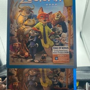 Zootopia Blu-ray dvd combo with Colorful Cover Art - Yellow & Blue